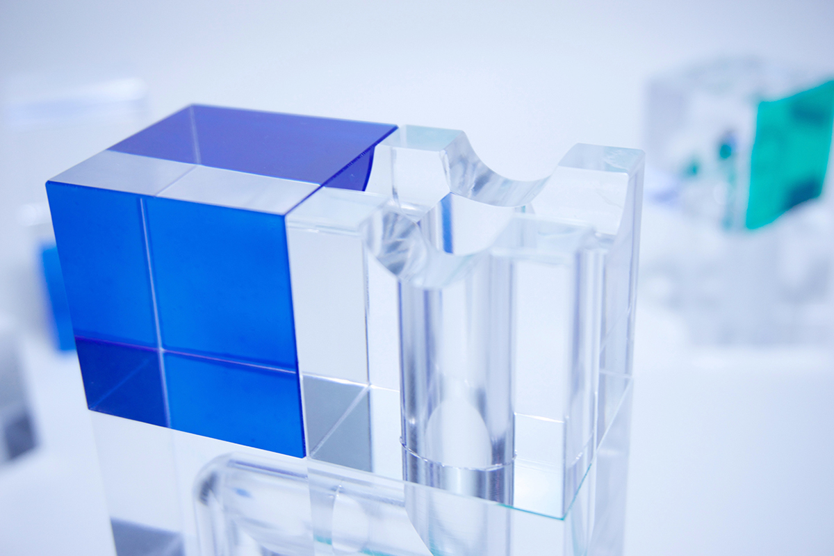 acrylic toy objet design block cube transparent
