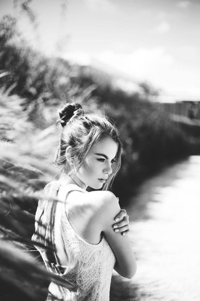 black and white bw portraits photo shoot girls model models beauty face photographer Nature soul emotions feelings freckles