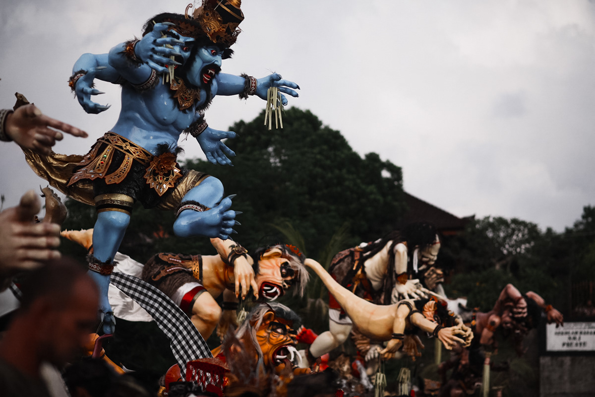 nyepi new year bali Project culture Photojournalist tradition looufen Travel Photography 
