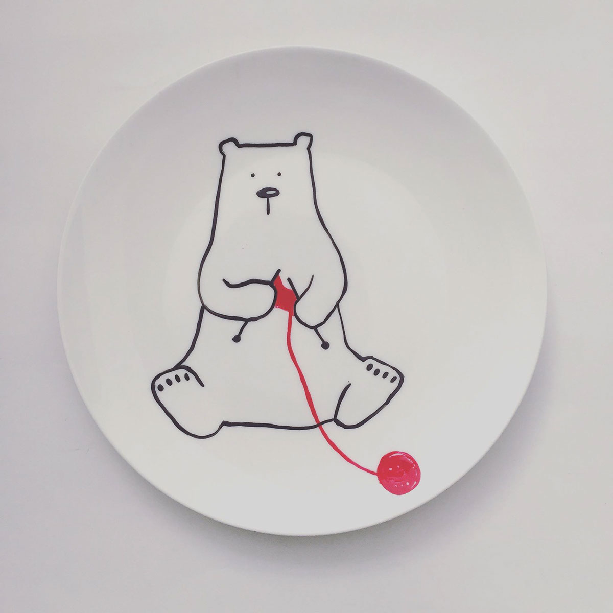 polar bears Polar Bear bear bear illustration plate plates North Pole porcelain ceramics  sketching Porcelain plate handpainted handmade DIY home decor
