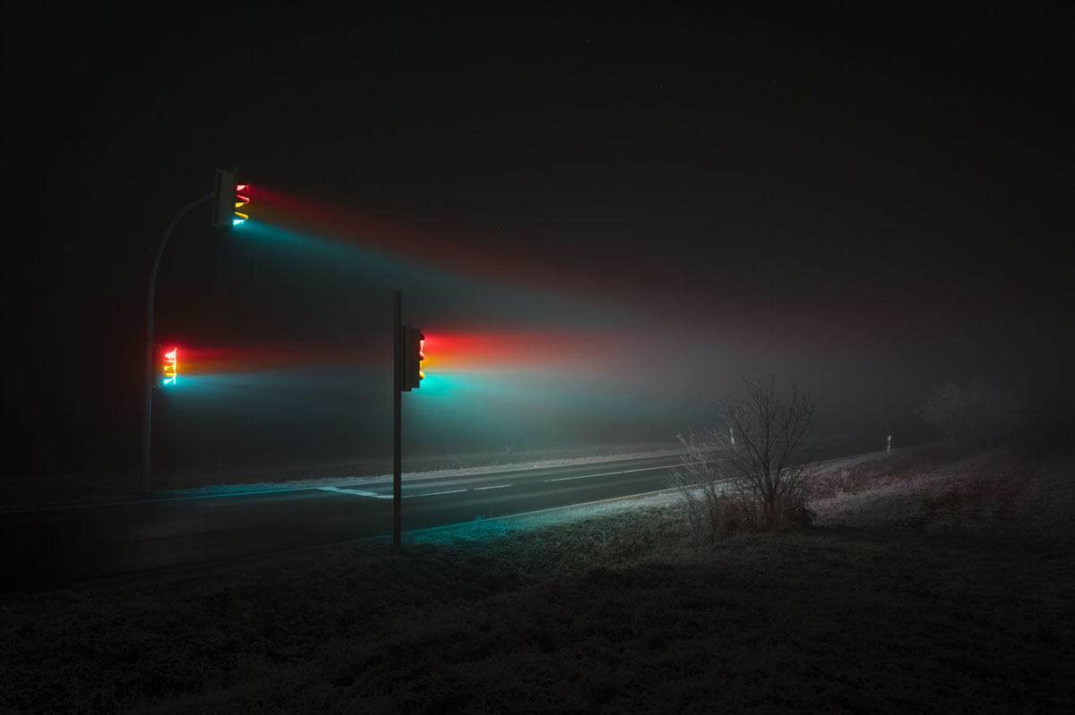 traffic lights night colorful rainbow fog stars neon