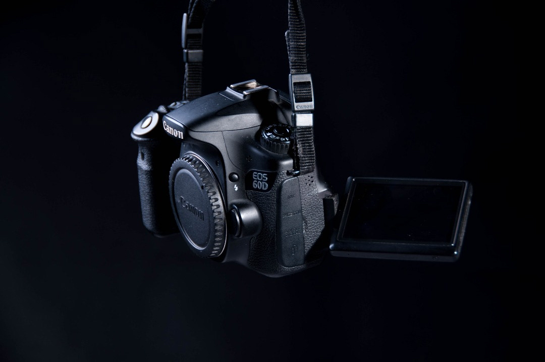 Canon clave baja  fondo negro Foto producto  Fotografia publicidad