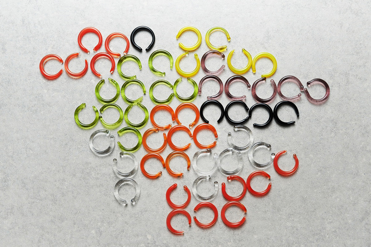 design product ring glass Amai transparent color horseshoe happy