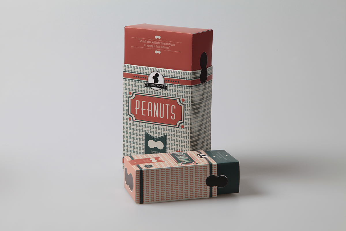 peanuts circus theme box design