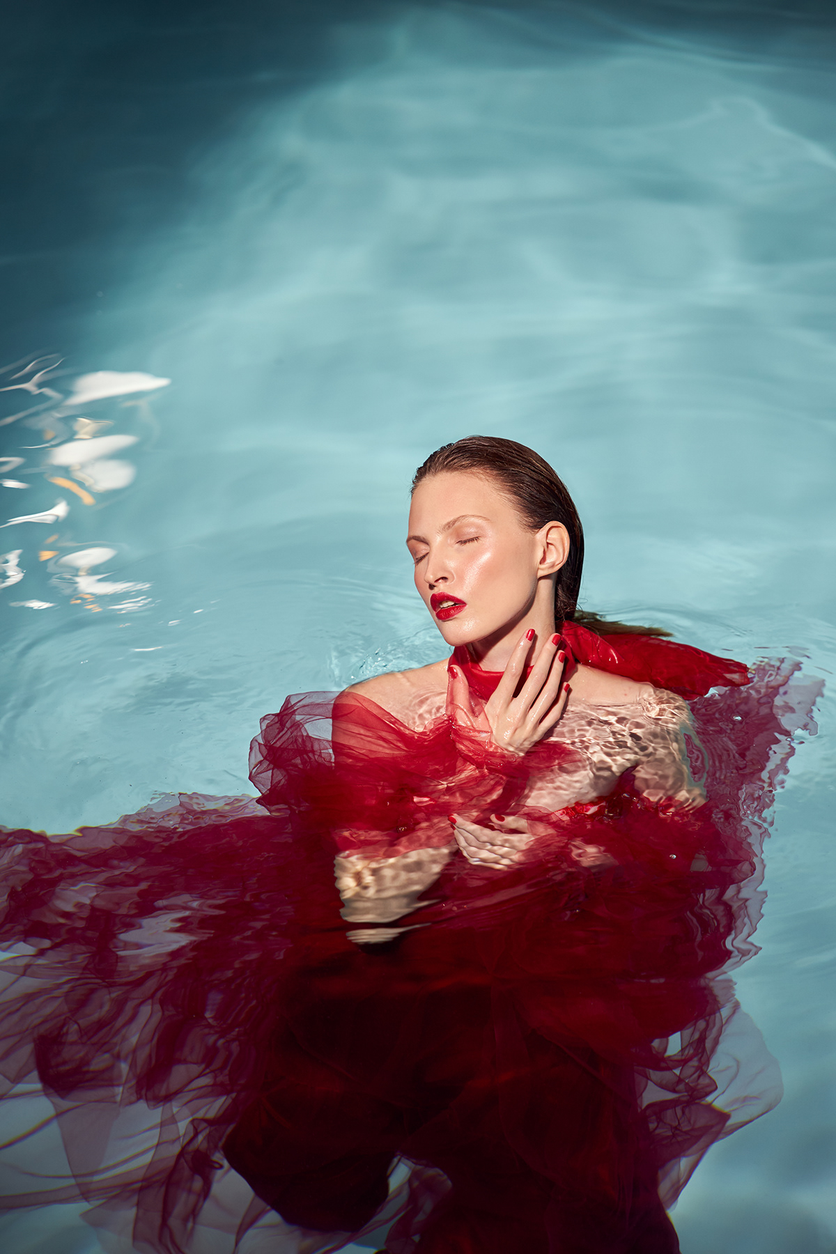 Fashion  red dress shooting underwater water