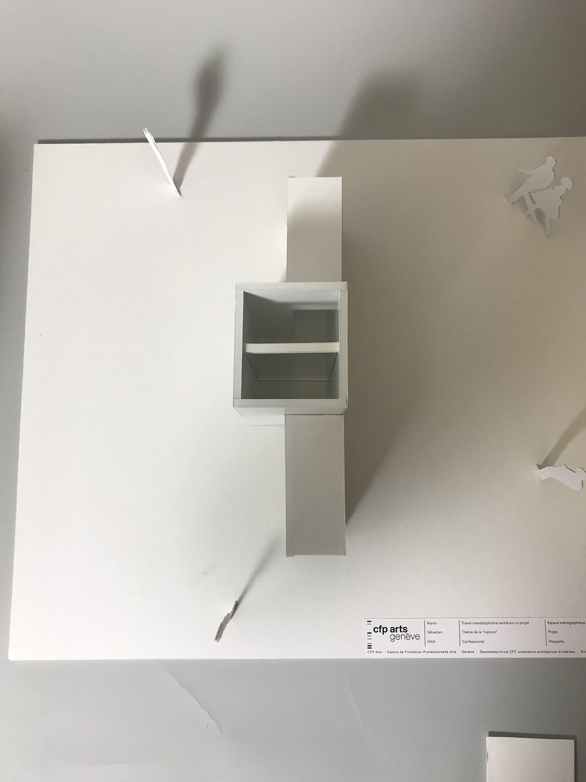 carton Confessionnal expansion installation maquette Project student