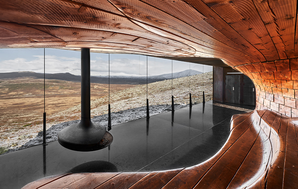 The Norwegian Wild Reindeer Centre Pavilion is located at Hjerkinn on the outskirts of Dovrefjell