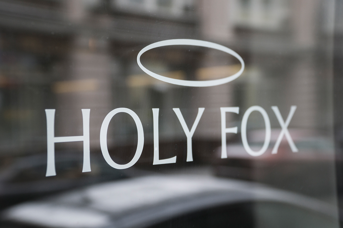 holy FOX cafe