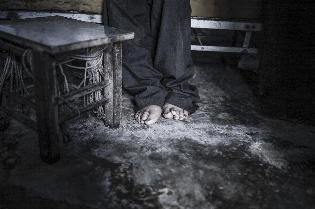 street photography old man Poverty hands feet concrete Syria safita