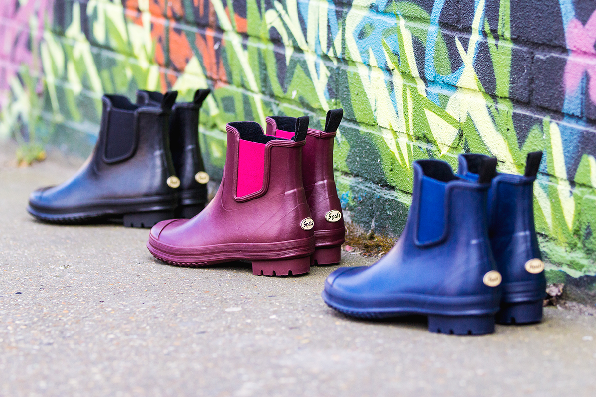 shoes waterproof boots Spats water rain festival Chelsea