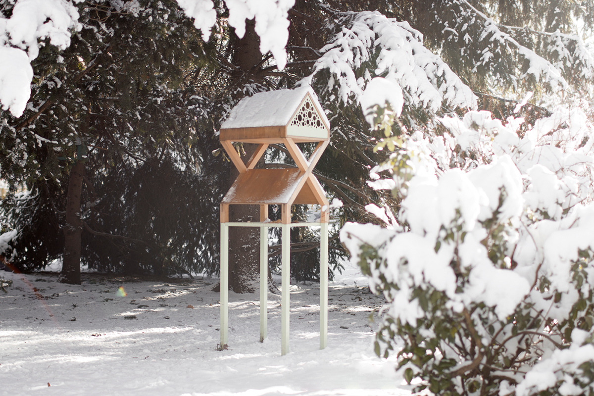 birdfeeder plywood metal