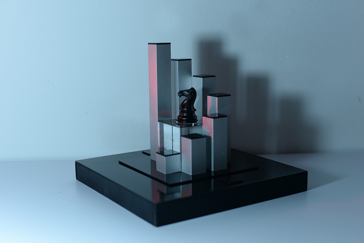 led light art sculpture metal plexi glass chess chess board 3D
