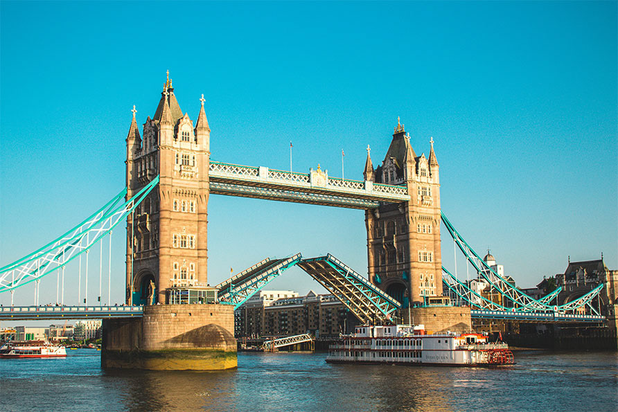 bridge London tower