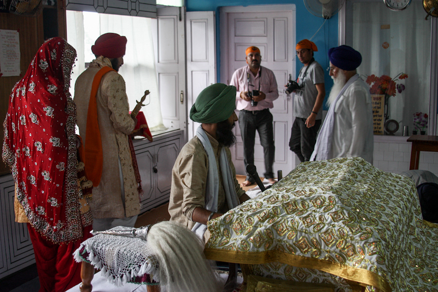 sikh wedding sikhism Sikh Marriage India punjab wedding ceremony Sikh Ceremony Sikh Dancing Sikh Celebration Sikh Bride Sikh Groom Sikh Party henna gurdwara