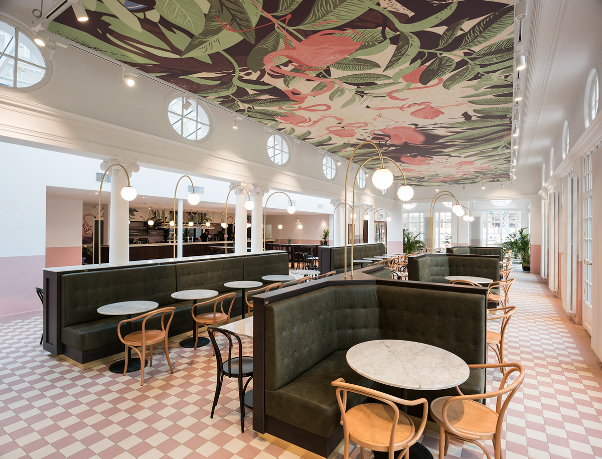 cafe Grand Cafe restaurant pink flamingo botanical zoo belgium creneau international