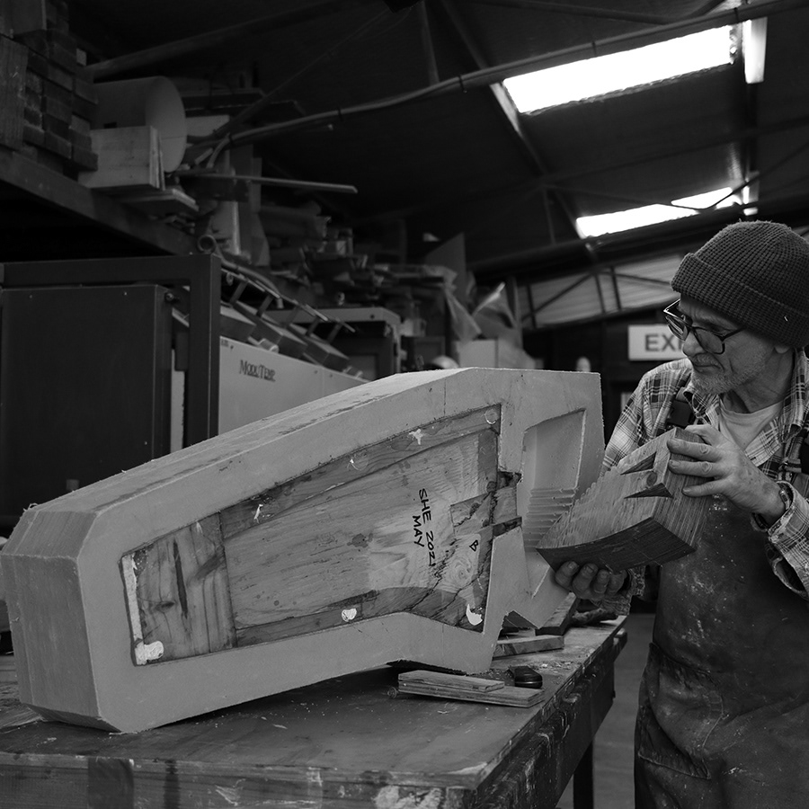 Australian artist Peter Kovacsy making a large mould for making cast glass sculpture.