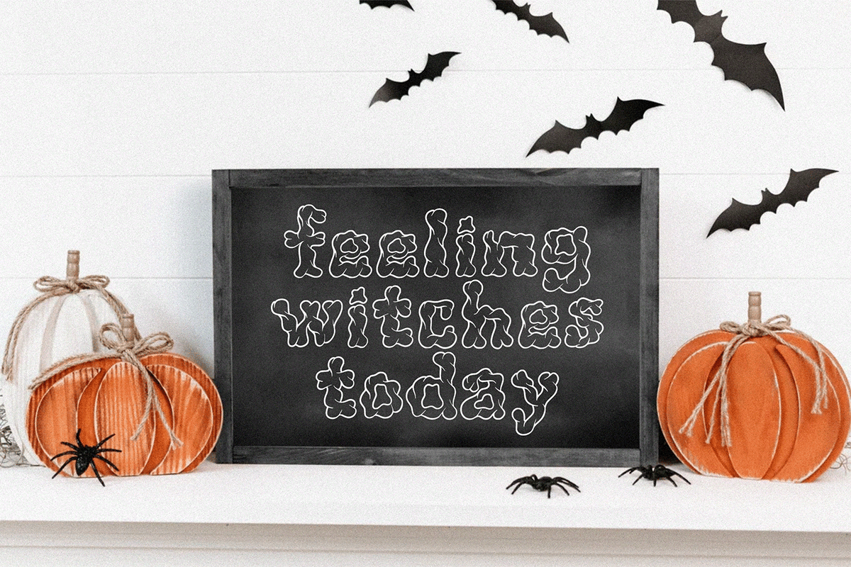 Display font Halloween handwritten horror lettering pumpkin spooky Typeface typography  