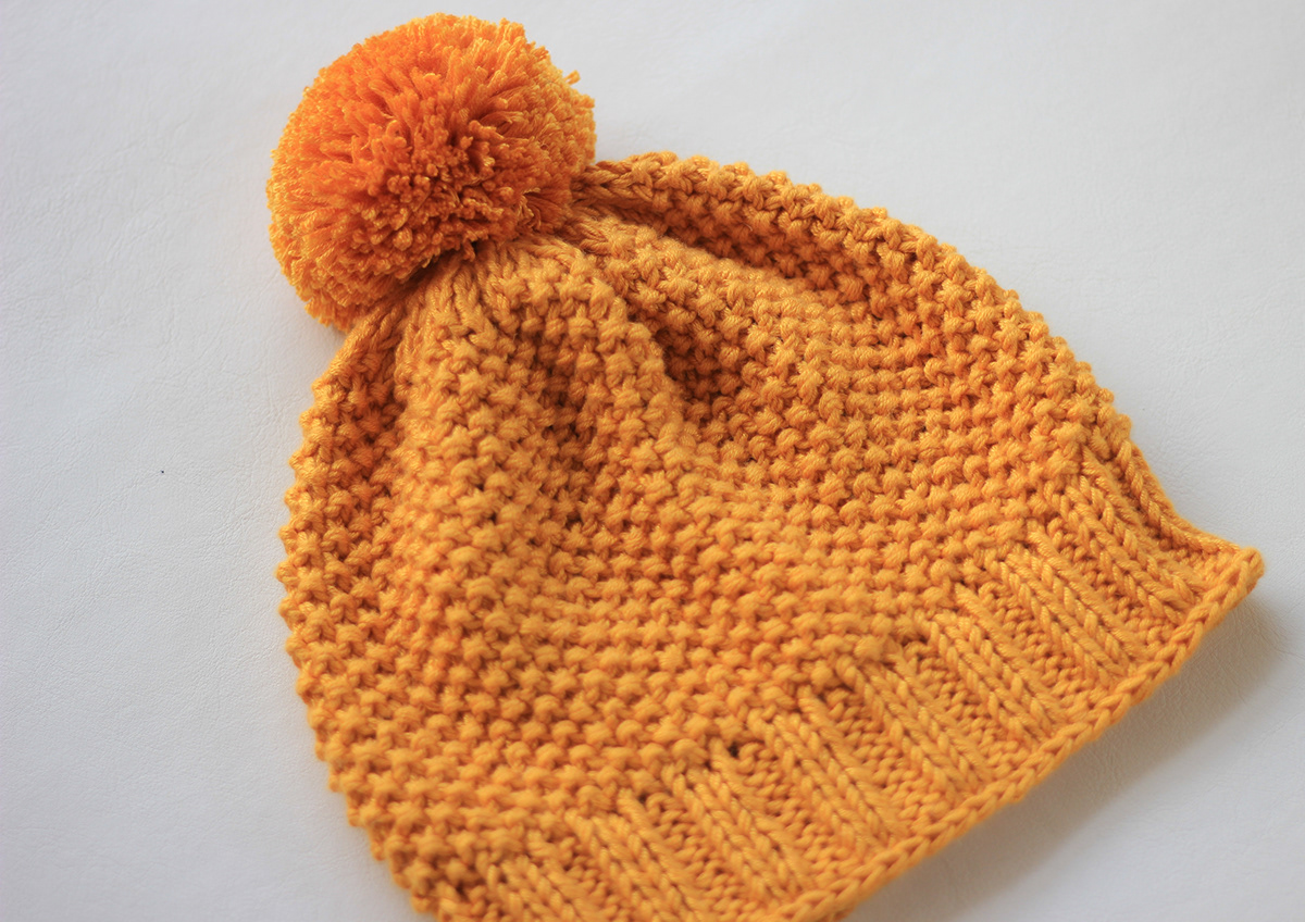 handknitted knitting beanie hat gold yellow mustard fashion finds FASHION TRENDS moss stitch summer trends Spring / Summer whats hot bammboo wool