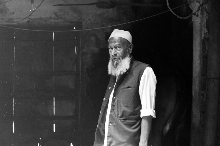 India blackandwhite artisan artisans portraits close-ups beard eyes handicraft industry age old