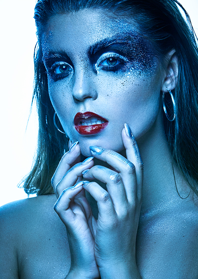 beauty portrait face makeup blue Glitter lefu lefuphoto avatar