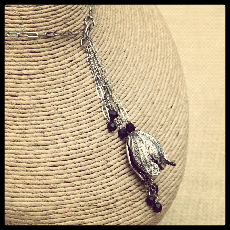 Necklace flower jewelry handmade craft crochet metal