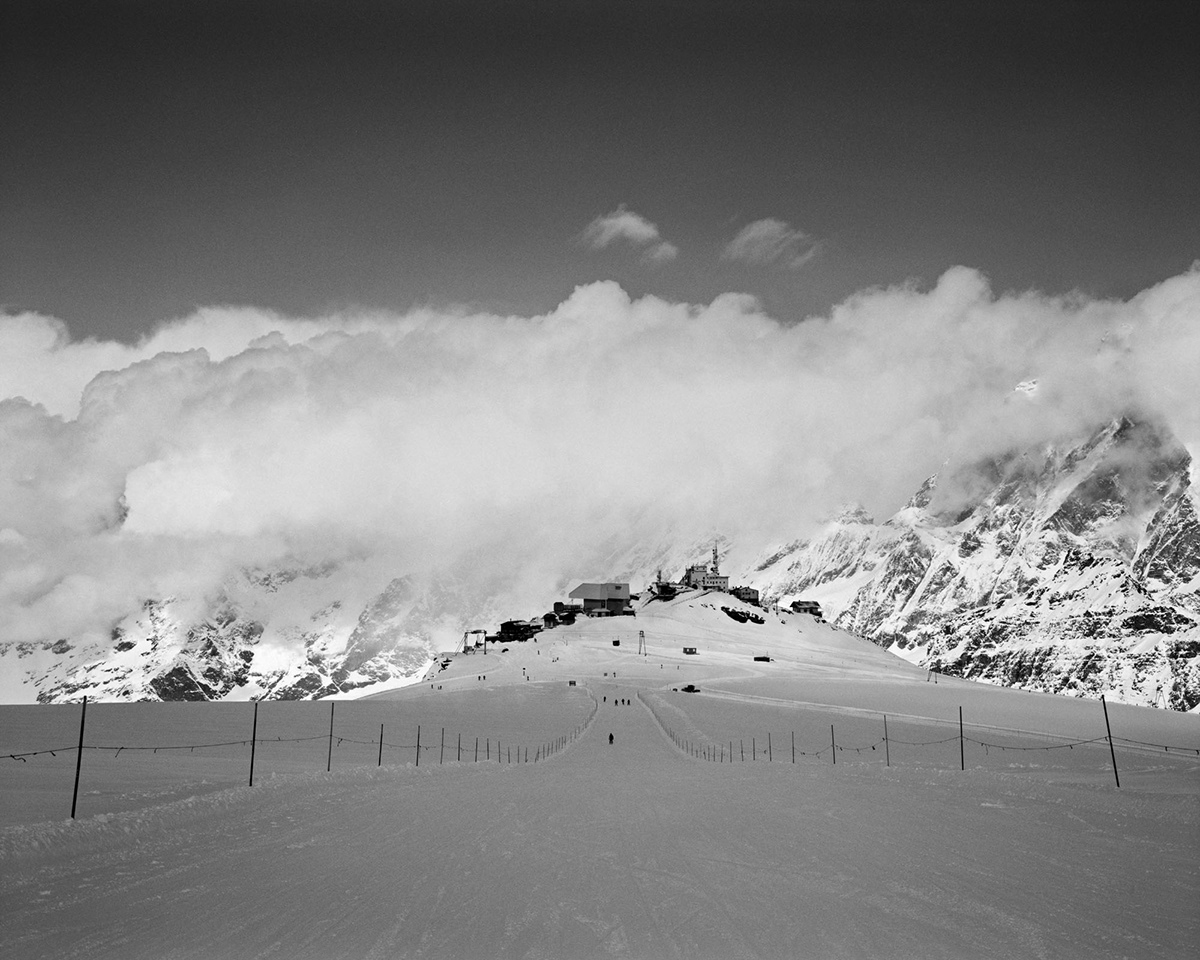 alps Switzerland Italy skiing Landscape medium format randonee black and white alps // 40 Editions jk editions