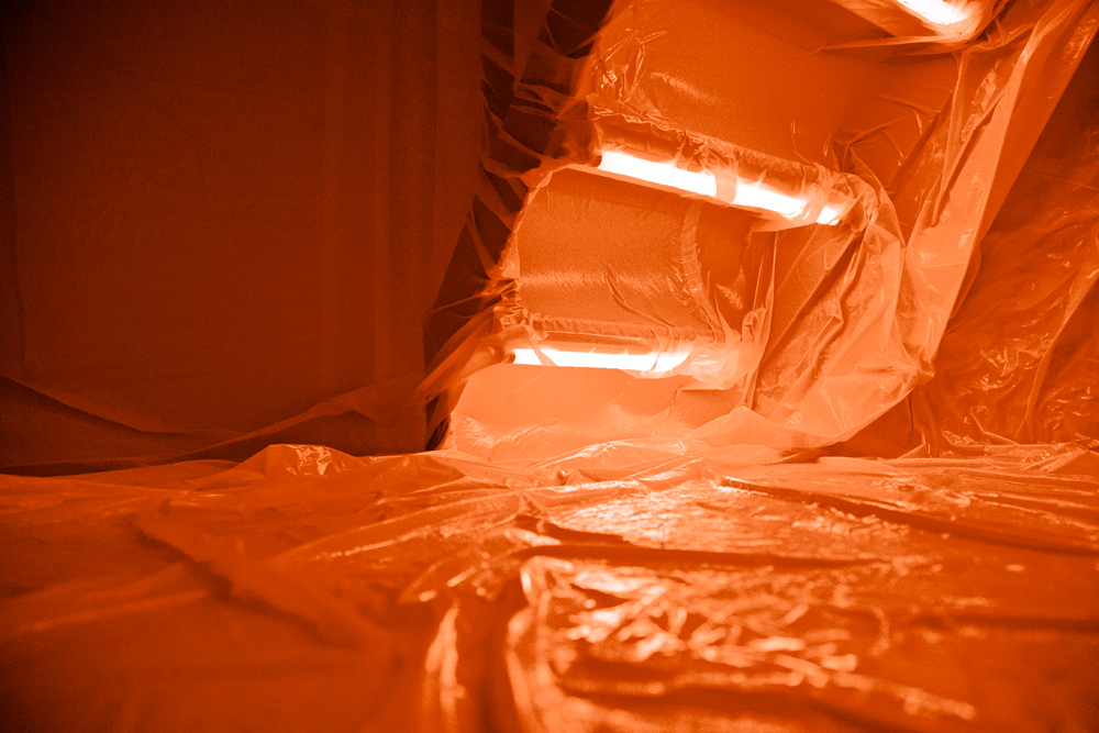 art penique productions sala buit sala b air installation ephemeral inflatable big orange rooms light plastic