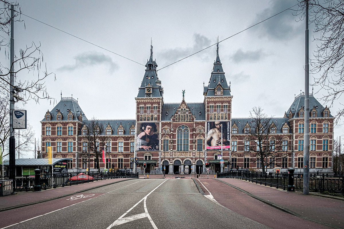 abandoned amsterdam architecture city corona deserted Rijksmuseum Royal Palace tourists urbex
