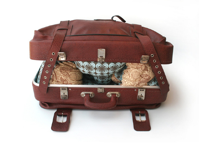 Teddy bear plush vintage suitcase Nostalgie soft Travel