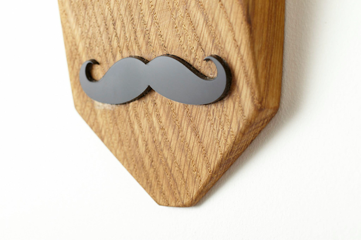 Extra Ordinary design inclusive design wood drvo accessorice vješalice hangers