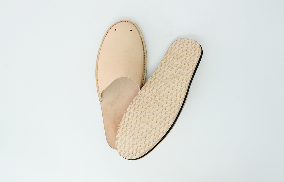 Adobe Portfolio leather product design  product development craftsmanship minimal Consumer Products