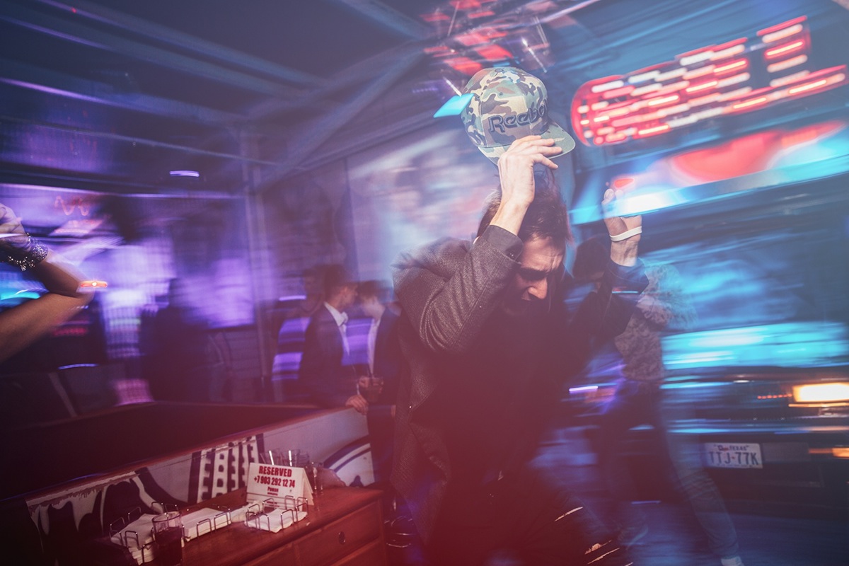 reportage Nightlife night club Moscow DANCE   Love bar nightclub Russia freedom kiss nightlife photography party Light Leaks