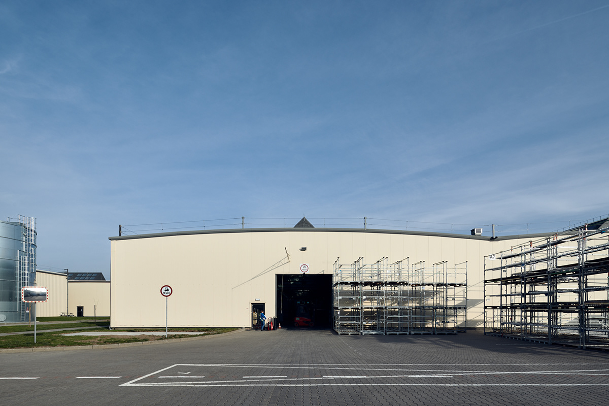 Adobe Portfolio namysłów production facility rooflight Velux Velux factory