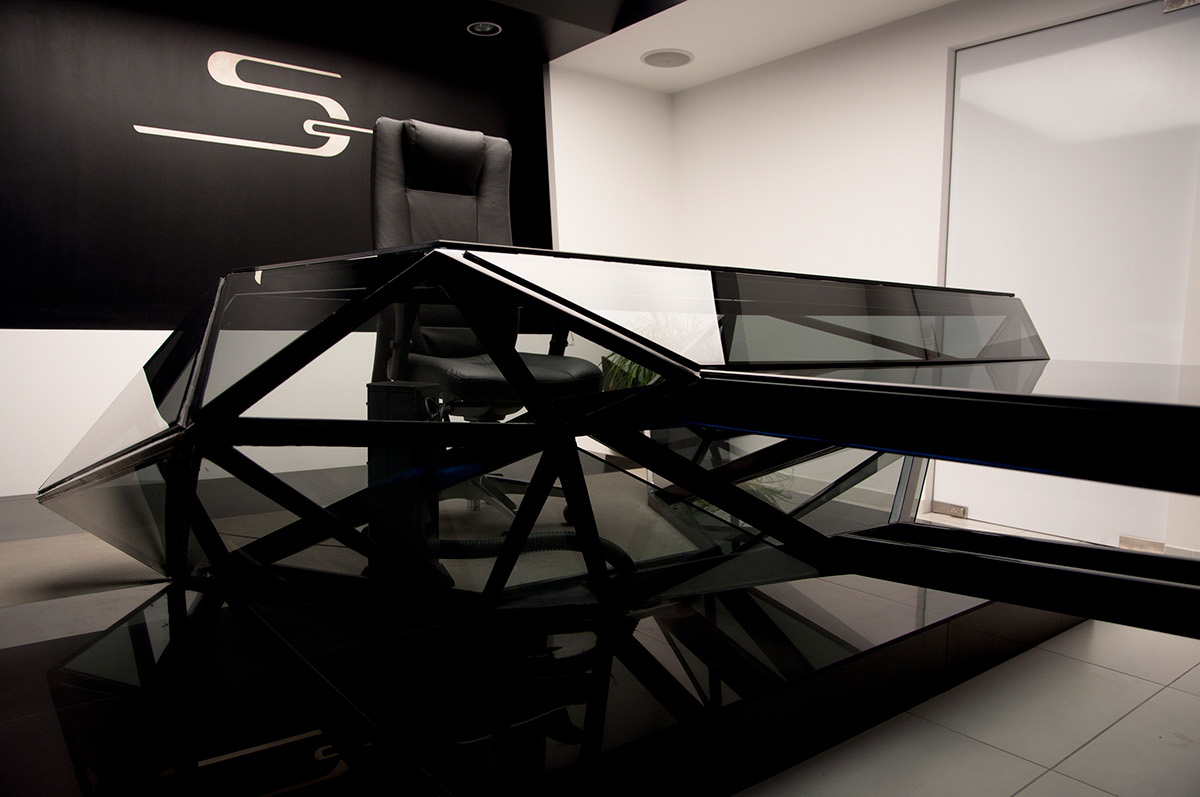 desk Office black White modern futuristic inovative glass steel table conference luxury
