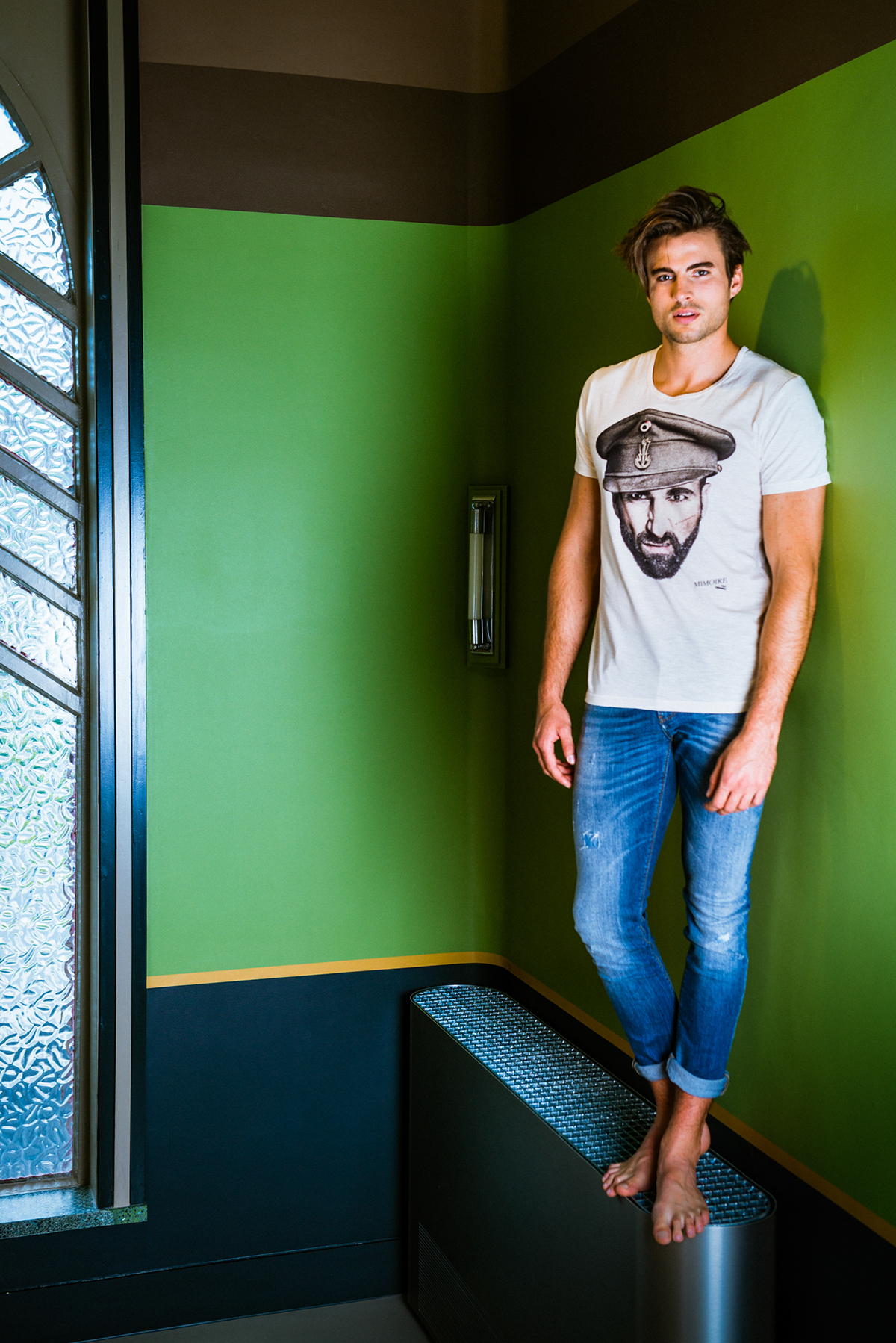 belgium Eperon d'Or fasion Photography  Roeselare studio mimoire tshirt