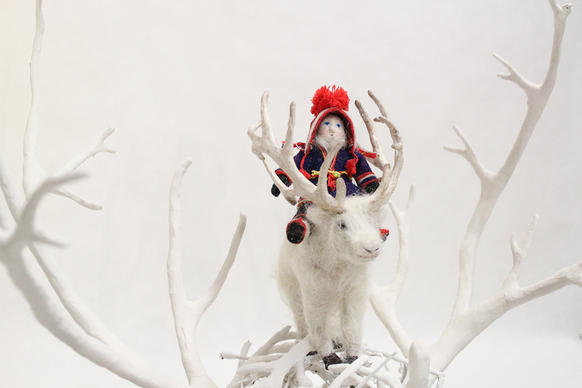 reindeer samitribe European north Arctic antler fabrication craft culture
