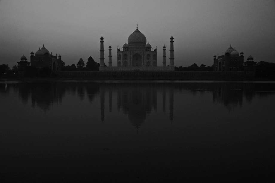 Taj Mahal Tanishq Jewellery black & white Satyaki Ghosh