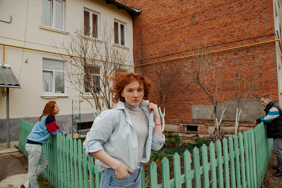 ретро ностальгия назад в 90е молодежь  постсоветский рыжие портрет арт-фотография уличная романтика