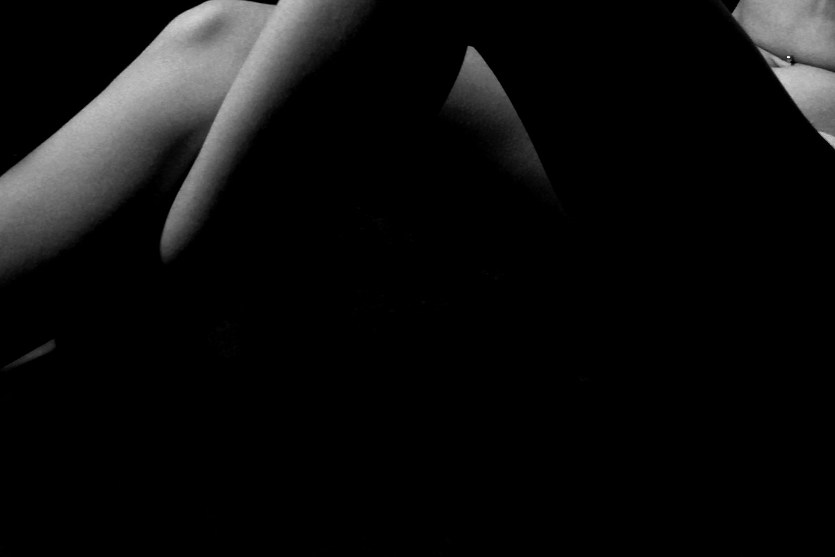 black and white b&w woman skin body underwear feminity Sensuality seduce Gibson nude nudity digital women art