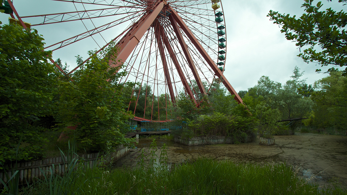 abandoned amusement park berlin art photography book Self-publish