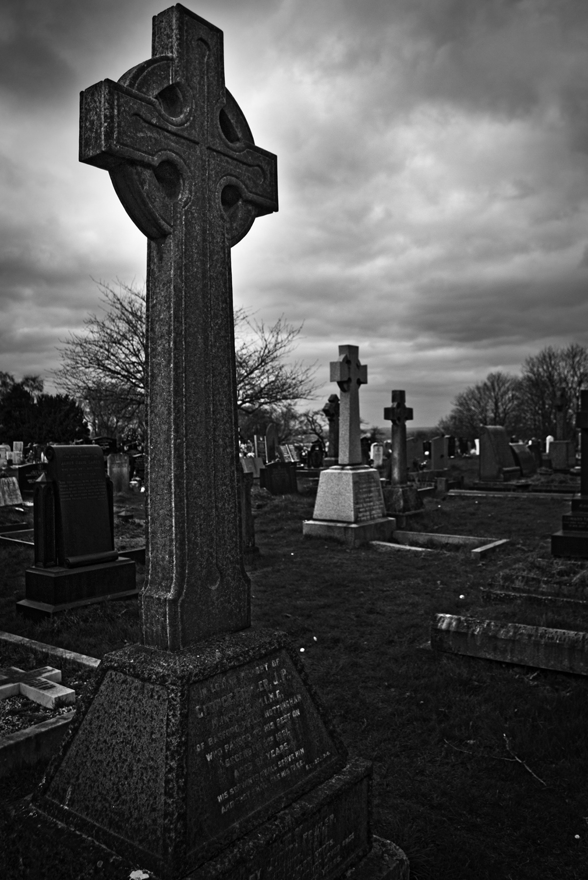 hdr photography high dynamic range black and white graveyard gothic goth Graves crematorium crematory death grey