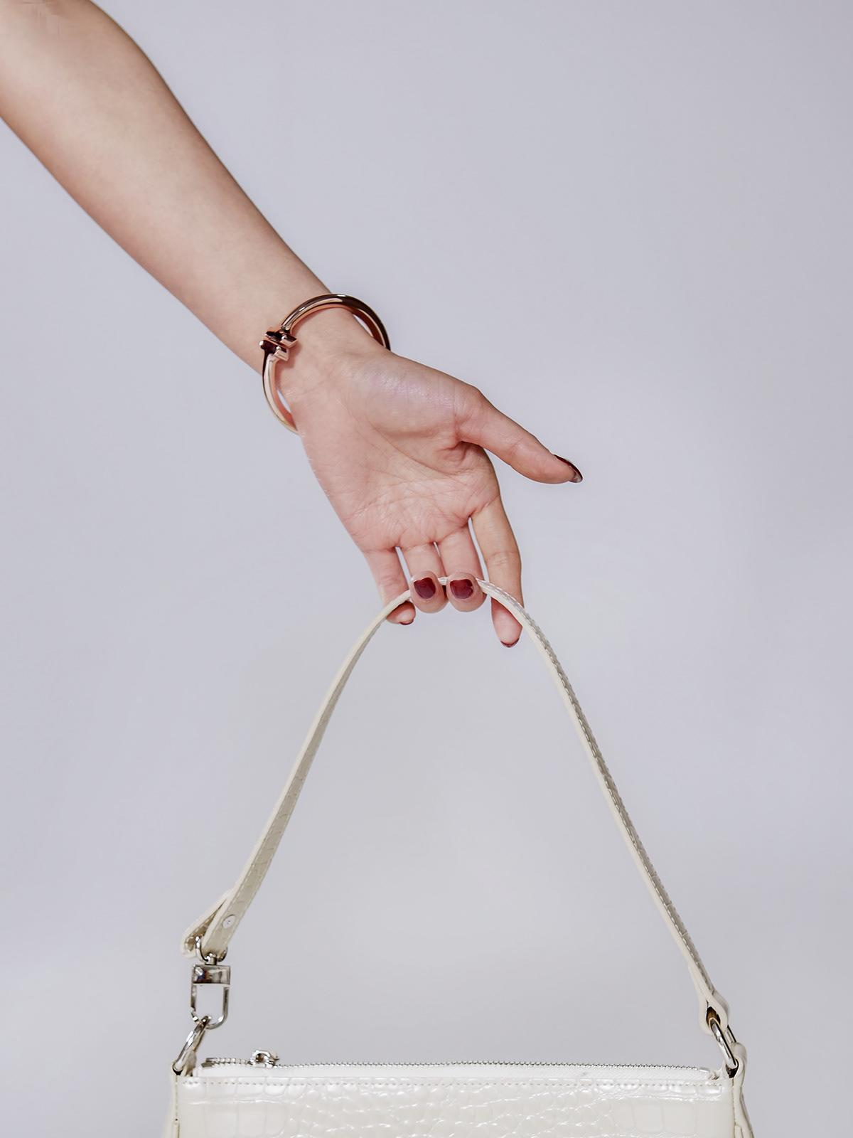 hanger bag backpack silver gold steel objet jewel accessories simple