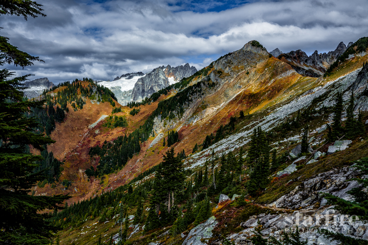 starfire photography cascade mountains lake Landscape beauty Nature blue mountains red fall color