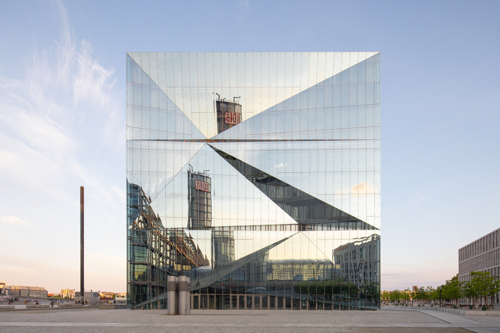Architekturfotografie vom Cube in Berlin am Hauptbahnhof