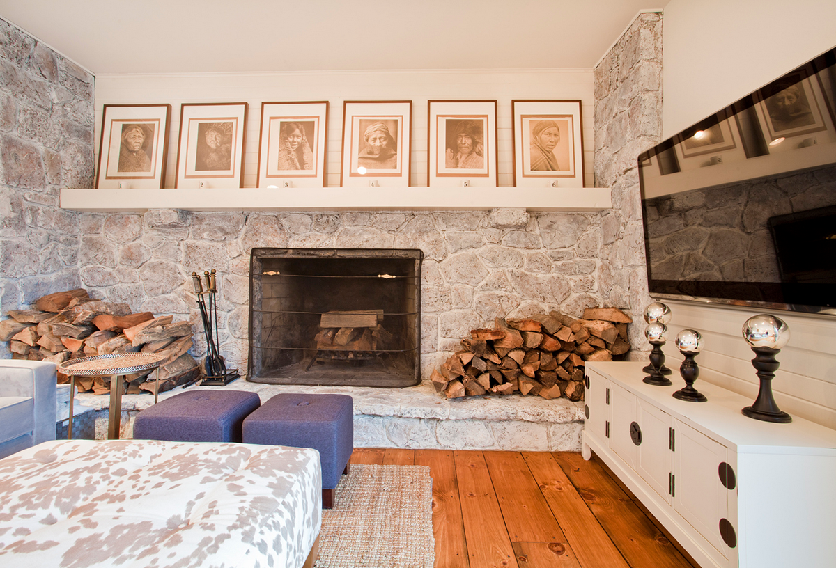 Interior home decor laura kicey danielle datz Bucks County house Neutral calssic eclectic Philadelphia Magazine