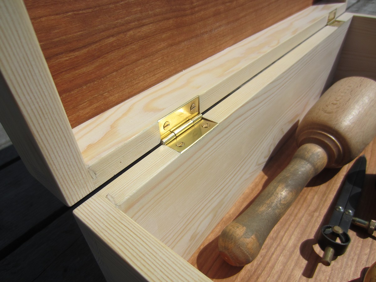 pinewood dovetail box Toolbox cabinet making wood tool storage