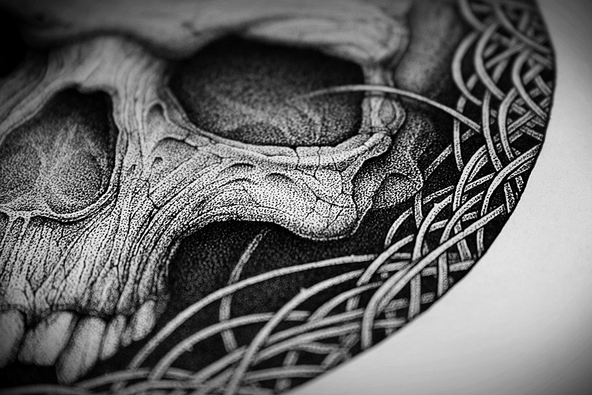 dotwork graphic skull tattoo thorny wreath stippling darkart Pointillism human skull art print design ink