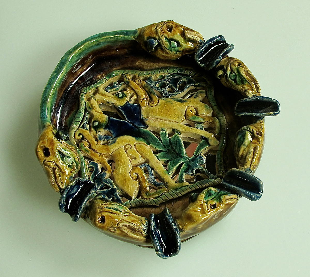ceramics   Persian Architecture ornamental  ashtray