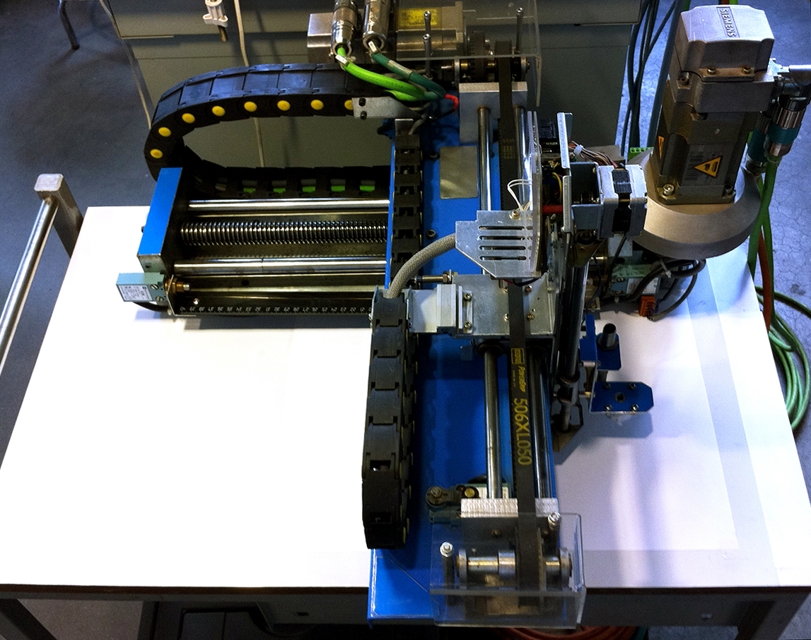 Siemens Electronics industrial robot robotics AUTOMOTION machine