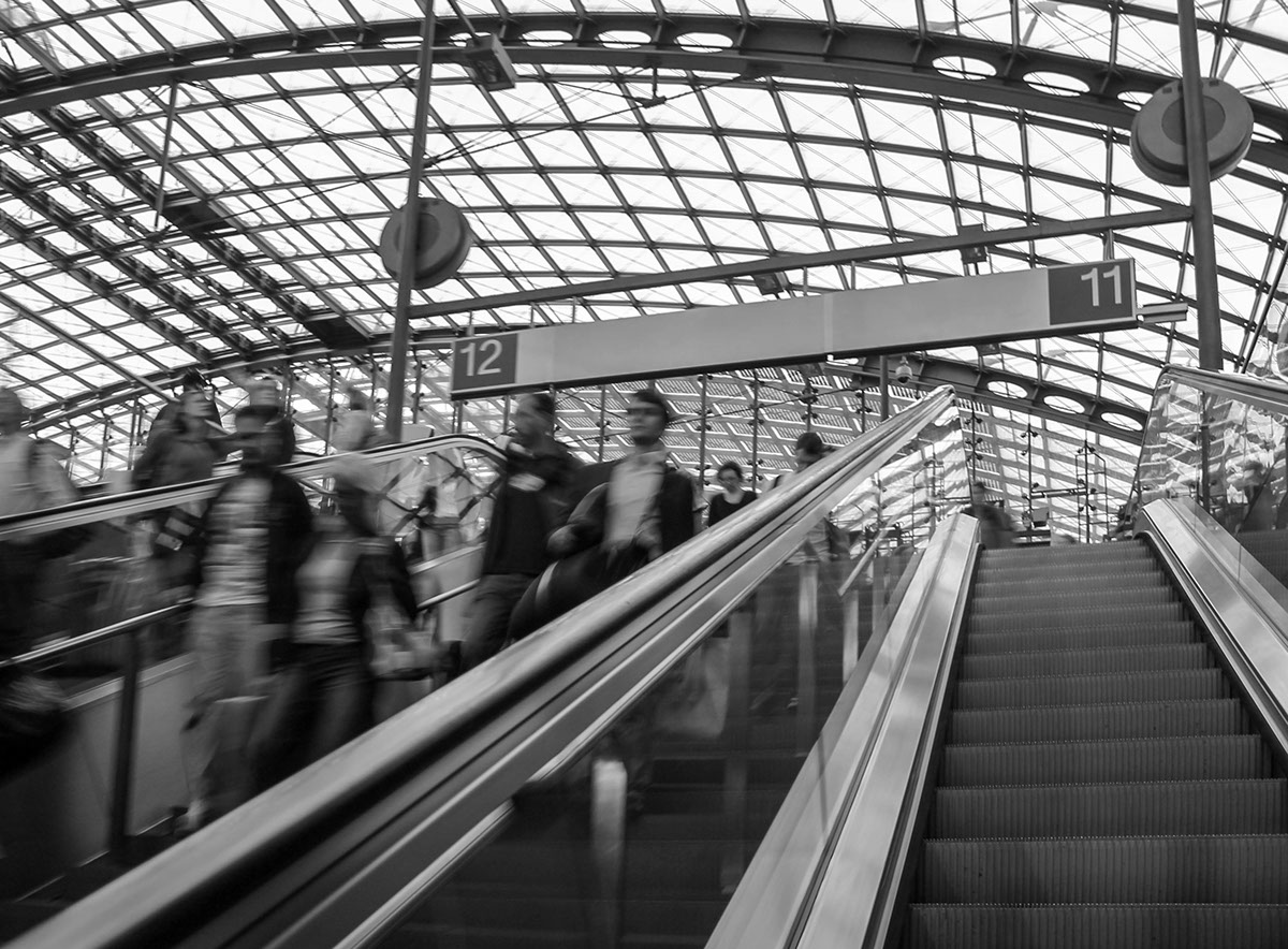 berlin germany train STATION trainstation people MOVING